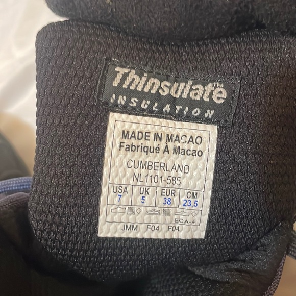 Sorel Thinsulate Insulation Winter Boots - Picture 5 of 6